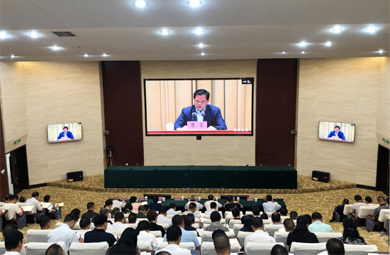 文山州组织收听收看全省解决两不愁三保障突