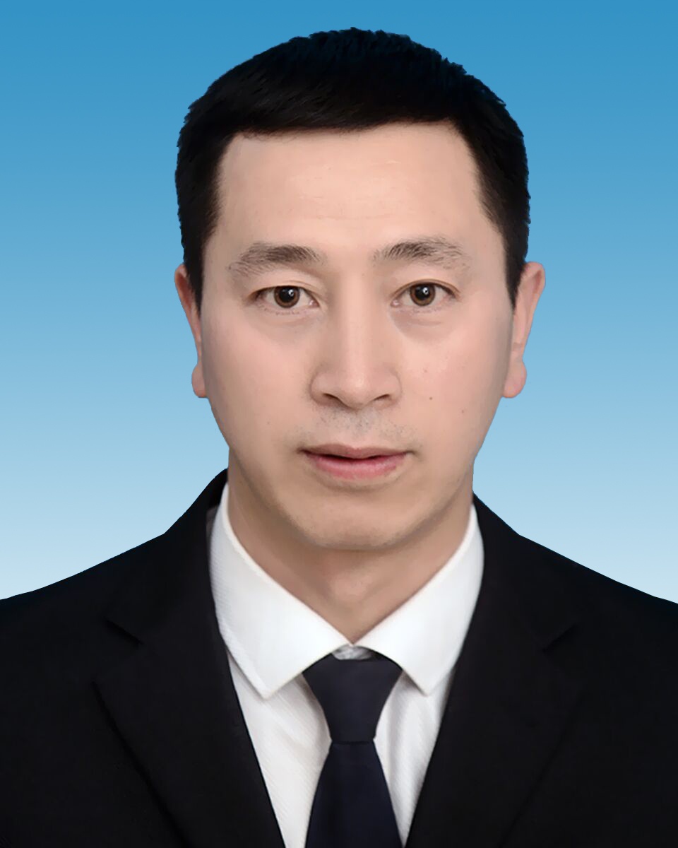 程伟.jpg 程伟.jpg