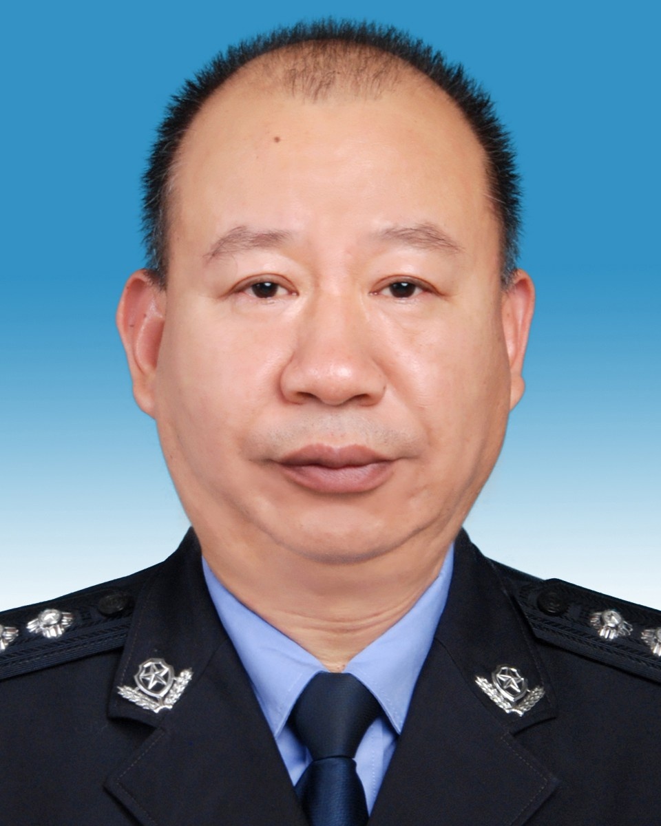 李祥飚.jpg 李祥飚.jpg