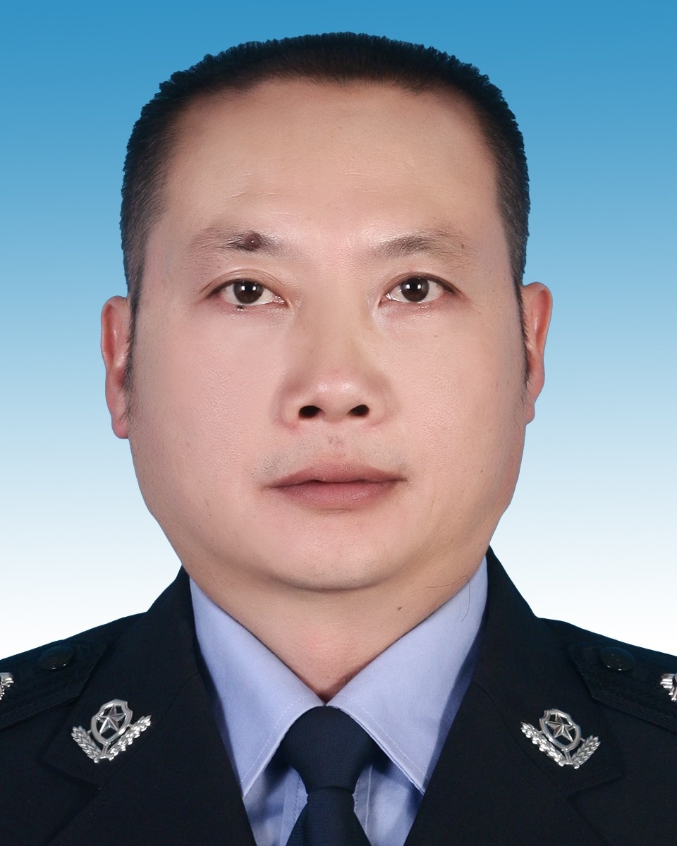 谢良勇.jpg 谢良勇.jpg