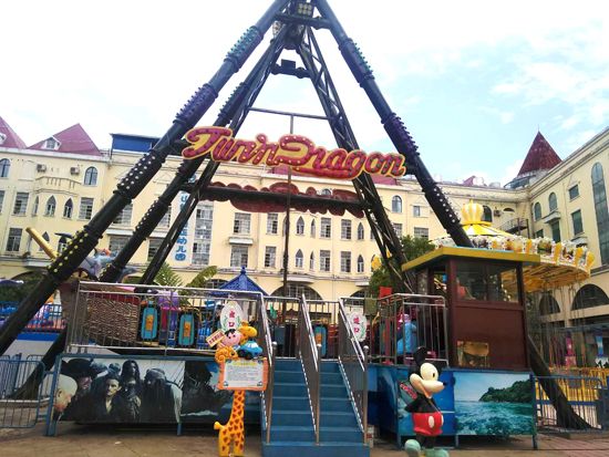 暑期来了系好文山城区游乐设施的安全带