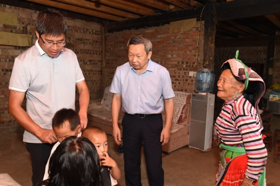 走访档卡户2.jpg