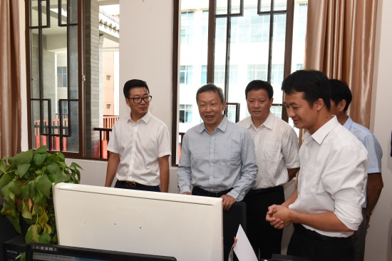 科技局调研3.jpg