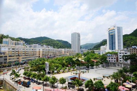麻栗坡.jpg