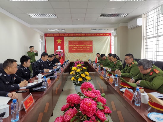马关警方与越南警方开展警务合作会谈2.jpg