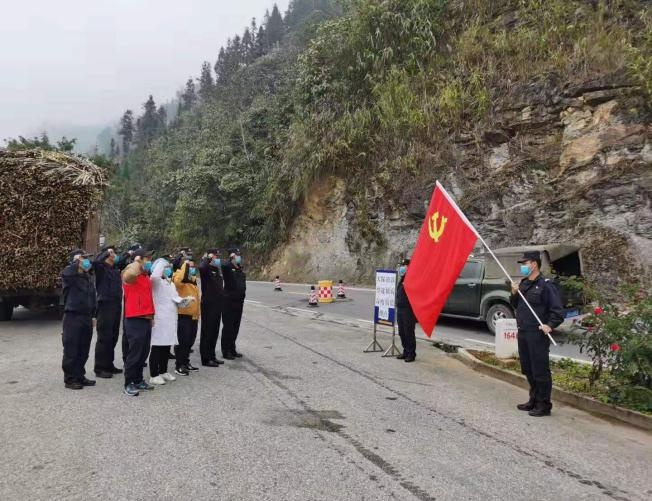 铜墙铁壁2.jpg