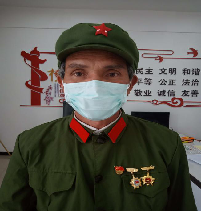 罗仕东.png