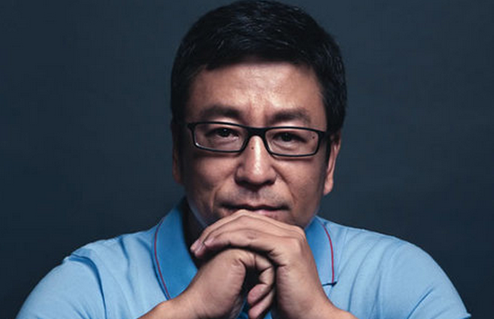 白岩松.png
