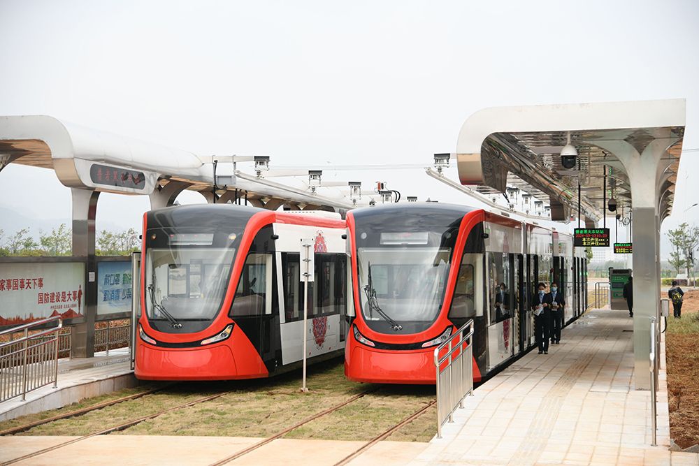 普者黑拍了拍你有轨电车已安排