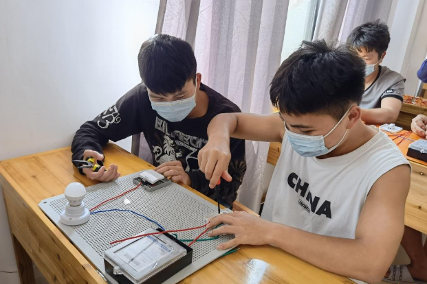 正在上传...