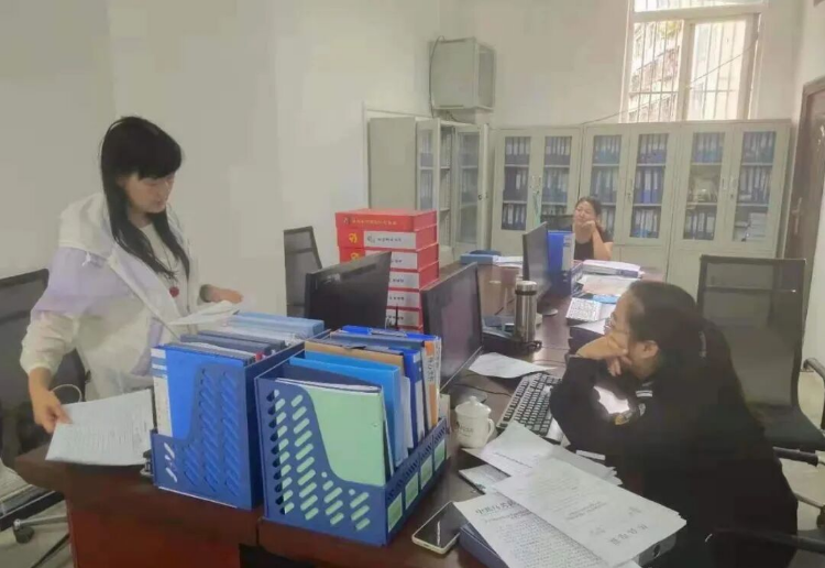 正在上传...