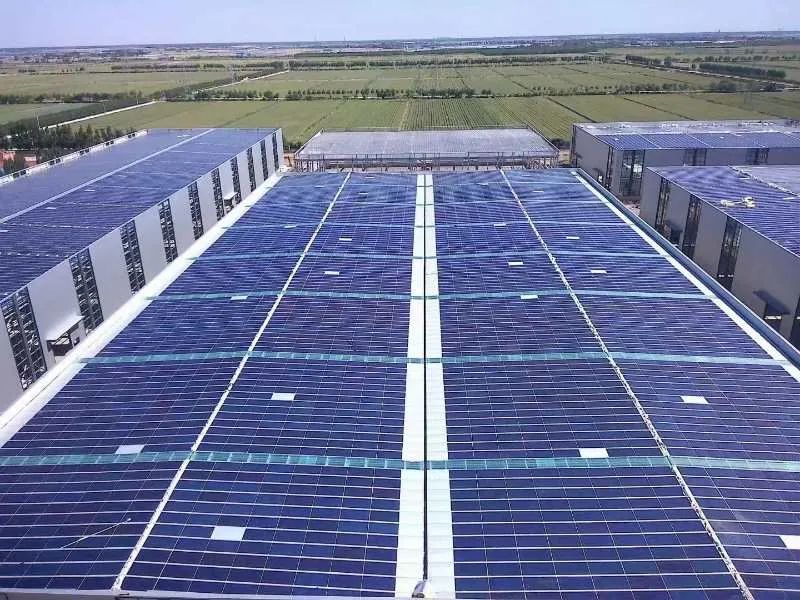 在行动全省首个投产bipv项目广南县成功生产首批新型光伏发电建材产品