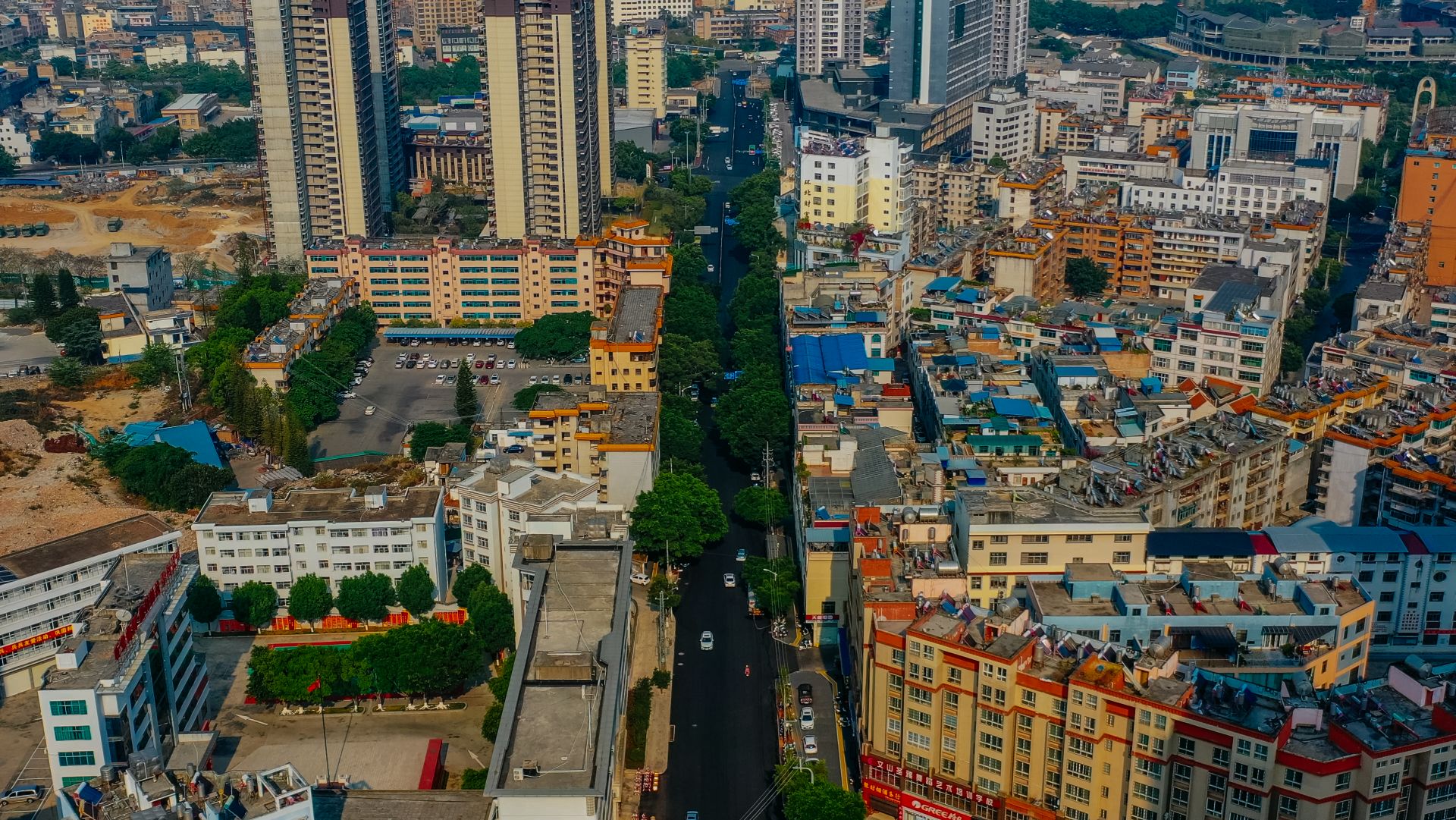 安平东路（凤凰路至望华路）.jpg