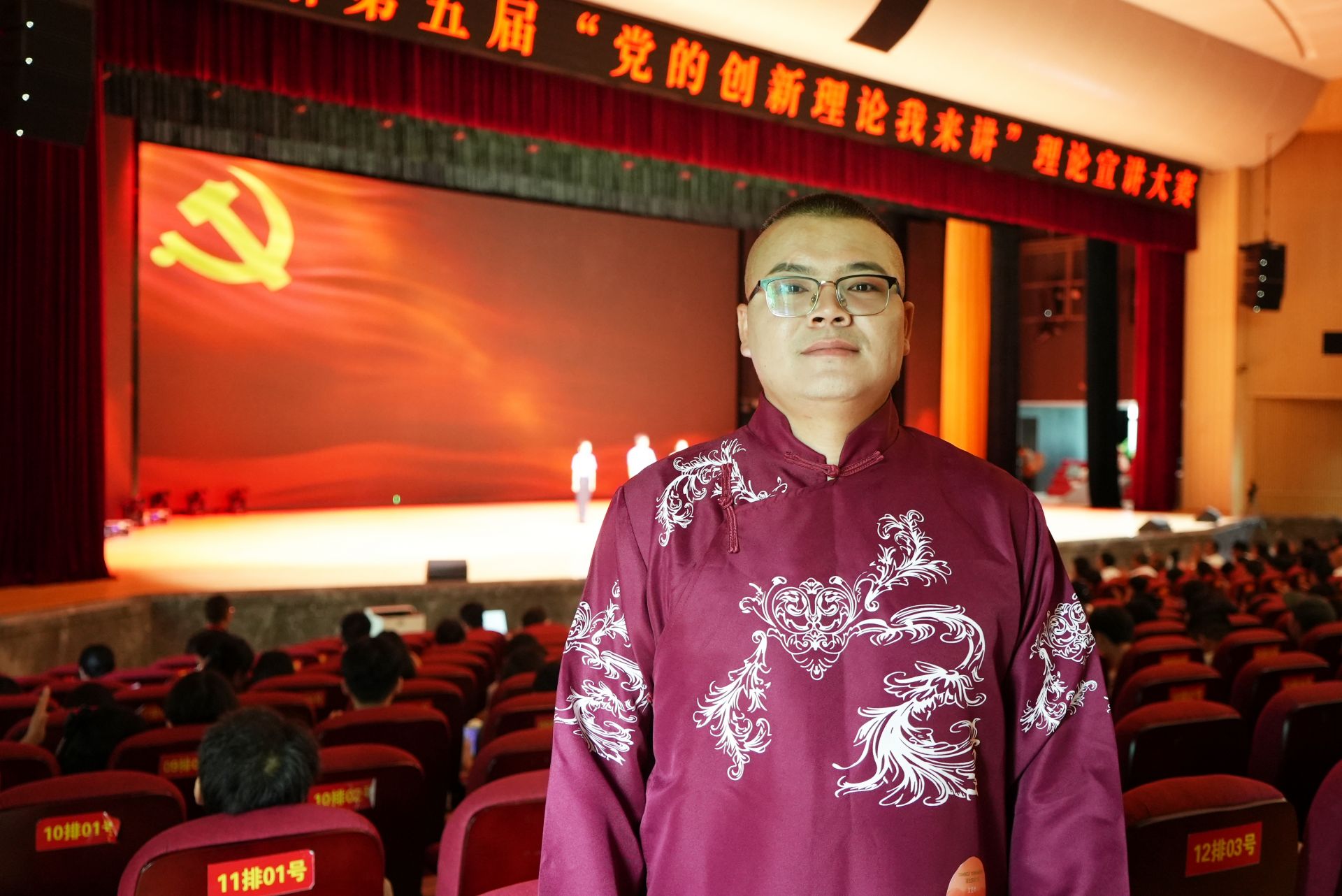 李成.JPG