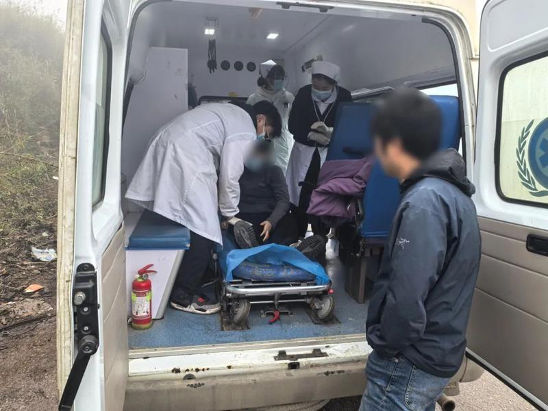 救护车.jpg