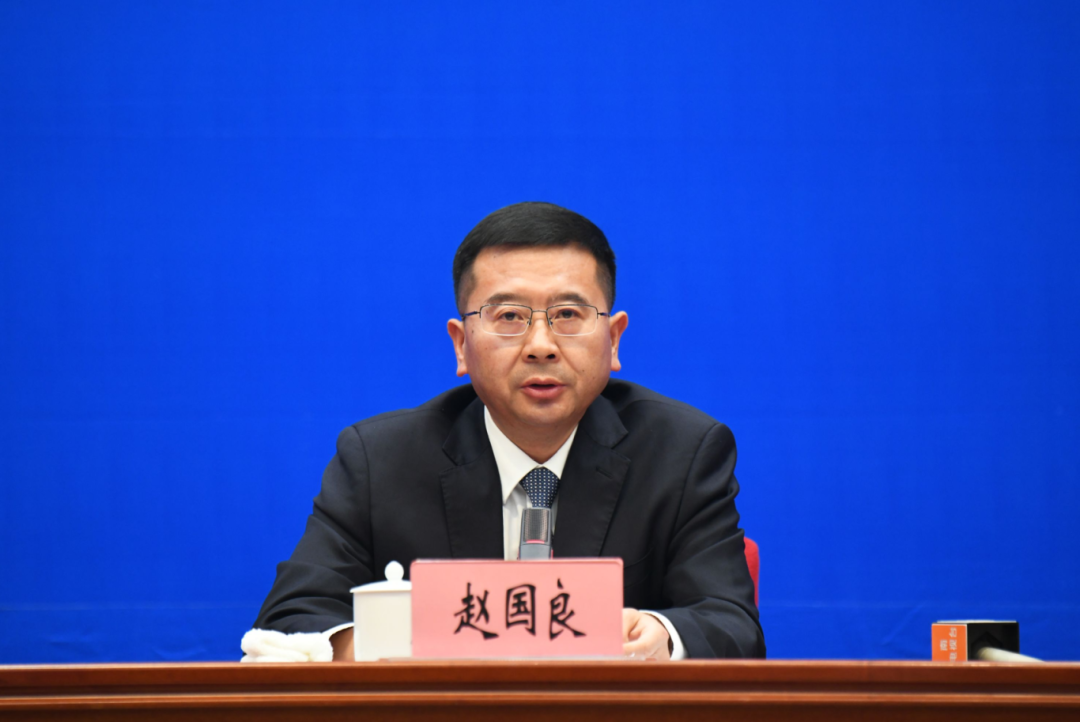 您所在位置>文山发布网>头条>新闻页面>州委书记赵国良作新闻发布,并