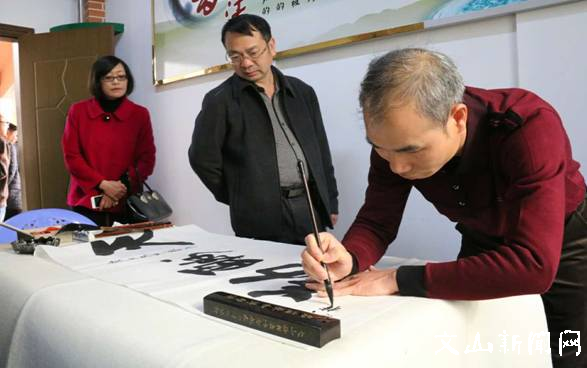 http://www.37.gov.cn/__local/A/F1/9F/3B99838E69528B6B50A205FCA75_233BCE13_70A9.jpg